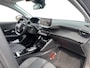 Peugeot e-208 EV Allure Avantage 51 kWh | Warmtepomp | 360 camera | Navi | Carplay | Dodehoekdetectie |