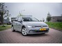 Volkswagen Golf 1.0 eTSI Life Business