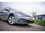 Volkswagen Golf 1.0 eTSI Life Business