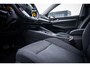 Volkswagen Golf 1.0 eTSI Life Business