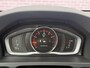 Volvo V60 2.0 T4 Business Sport | Trekhaak | 190 PK! | Bi Xenon| Schuif kantel dak | Lederen bekleding | achteruit rij camera | Keyless entry | Standkachel | Getint glas | verwarmde voorstoelen |