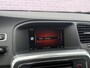 Volvo V60 2.0 T4 Business Sport | Trekhaak | 190 PK! | Bi Xenon| Schuif kantel dak | Lederen bekleding | achteruit rij camera | Keyless entry | Standkachel | Getint glas | verwarmde voorstoelen |