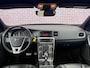 Volvo V60 2.0 T4 Business Sport | Trekhaak | 190 PK! | Bi Xenon| Schuif kantel dak | Lederen bekleding | achteruit rij camera | Keyless entry | Standkachel | Getint glas | verwarmde voorstoelen |