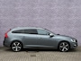 Volvo V60 2.0 T4 Business Sport | Trekhaak | 190 PK! | Bi Xenon| Schuif kantel dak | Lederen bekleding | achteruit rij camera | Keyless entry | Standkachel | Getint glas | verwarmde voorstoelen |