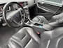 Volvo V60 2.0 T4 Business Sport 190 PK! | Bi Xenon| Schuif kantel dak | Lederen bekleding | achteruit rij camera | Keyless entry | Standkachel | Getint glas | verwarmde voorstoelen |