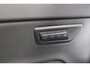 Jaguar E-Pace 1.5 P300e AWD R-Dynamic HSE | panoramadak | meridian sound | black pack | adap. cruise | leder | bliss | NL auto