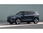 Volvo EX40 Single Motor Extended Range Ultra Europa 82 kWh 45th Anniversary Edition | 5 jaar garantie - (2 jaar extra fabrieksgarantie) | 20 inch lichtmetalen velgen | Extra getint glas achter | Verwarmde voorstoelen en stuurwiel