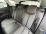 Peugeot 3008 Benzine 130 Pk Luxe Allure * Trekhaak * 1/2 Lederen Interieur * L.M. Velgen & Michelin banden * Stoelverwarming * Parkeersensoren voor- en achterzijde * Vingerhoets; Vierde Generatie Eersteklas Service. Al meer dan 100 jaar een begrip in de Brabantse Kempen.