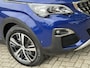 Peugeot 3008 Benzine 130 Pk Luxe Allure * Trekhaak * 1/2 Lederen Interieur * L.M. Velgen & Michelin banden * Stoelverwarming * Parkeersensoren voor- en achterzijde * Vingerhoets; Vierde Generatie Eersteklas Service. Al meer dan 100 jaar een begrip in de Brabantse Kempen.
