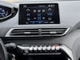 Peugeot 3008 Benzine 130 Pk Luxe Allure * Trekhaak * 1/2 Lederen Interieur * L.M. Velgen & Michelin banden * Stoelverwarming * Parkeersensoren voor- en achterzijde * Vingerhoets; Vierde Generatie Eersteklas Service. Al meer dan 100 jaar een begrip in de Brabantse Kempen.