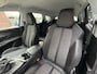 Peugeot 3008 Benzine 130 Pk Luxe Allure * Trekhaak * 1/2 Lederen Interieur * L.M. Velgen & Michelin banden * Stoelverwarming * Parkeersensoren voor- en achterzijde * Vingerhoets; Vierde Generatie Eersteklas Service. Al meer dan 100 jaar een begrip in de Brabantse Kempen.