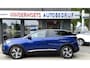 Peugeot 3008 Benzine 130 Pk Luxe Allure * Trekhaak * 1/2 Lederen Interieur * L.M. Velgen & Michelin banden * Stoelverwarming * Parkeersensoren voor- en achterzijde * Vingerhoets; Vierde Generatie Eersteklas Service. Al meer dan 100 jaar een begrip in de Brabantse Kempen.