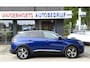 Peugeot 3008 Benzine 130 Pk Luxe Allure * Trekhaak * 1/2 Lederen Interieur * L.M. Velgen & Michelin banden * Stoelverwarming * Parkeersensoren voor- en achterzijde * Vingerhoets; Vierde Generatie Eersteklas Service. Al meer dan 100 jaar een begrip in de Brabantse Kempen.