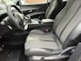 Peugeot 3008 Benzine 130 Pk Luxe Allure * Trekhaak * 1/2 Lederen Interieur * L.M. Velgen & Michelin banden * Stoelverwarming * Parkeersensoren voor- en achterzijde * Vingerhoets; Vierde Generatie Eersteklas Service. Al meer dan 100 jaar een begrip in de Brabantse Kempen.