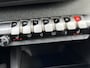 Peugeot 3008 Benzine 130 Pk Luxe Allure * Trekhaak * 1/2 Lederen Interieur * L.M. Velgen & Michelin banden * Stoelverwarming * Parkeersensoren voor- en achterzijde * Vingerhoets; Vierde Generatie Eersteklas Service. Al meer dan 100 jaar een begrip in de Brabantse Kempen.