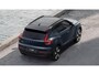 Volvo EX40 Single Motor Extended Range Ultra Europa | 45th Anniversary Edition | 5 jaar garantie - (2 jaar extra fabrieksgarantie) | 20 inch lichtmetalen velgen | Extra getint glas achter | Verwarmde voorstoelen en stuurwiel