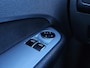 Ford Focus 2.0 Titanium /Stoelverwarming/Airco/Voorruitverwarming!