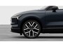 Volvo EX30 Single Motor Extended Range Ultra 69 kWh 45th Anniversary Edition | 5 jaar garantie - (2 jaar extra fabrieksgarantie) | 20 inch lichtmetalen velgen | Extra getint glas achter | Verwarmde voorstoelen en stuurwiel