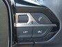 Peugeot 2008 1.2T 100pk Allure Pack | Climate control | Navigatie | Lm velgen | Camera | Apple / Android | All season banden