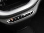 Abarth 500c 42 kWh 155pk Cabrio | Alcantara interieur | Navigatie | AppleCarplay/Android | Verwarmde voorstoelen