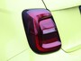 Abarth 500c 42 kWh 155pk Cabrio | Alcantara interieur | Navigatie | AppleCarplay/Android | Verwarmde voorstoelen