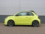 Abarth 500c 42 kWh 155pk Cabrio | Alcantara interieur | Navigatie | AppleCarplay/Android | Verwarmde voorstoelen