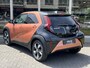 Toyota Aygo X 1.5 Hybrid Pulse Easy pack | Cinnamon, Bi-Tone, Stoelverwarming, Climate control, Keyless, Parkeersensoren, LED, 17 inch
