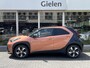 Toyota Aygo X 1.5 Hybrid Pulse Easy pack | Cinnamon, Bi-Tone, Stoelverwarming, Climate control, Keyless, Parkeersensoren, LED, 17 inch
