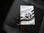 Toyota C-HR / C-HR+ 1.8 Hybrid Bi-Tone | Stoelverwarming | JBL Audio | Parkeersensoren | Leer | Navigatie |