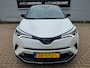 Toyota C-HR / C-HR+ 1.8 Hybrid Style Ultimate Bi-Tone Automaat | Clima | Stuur en stoelverwarming | Vol leder | Camera | Navigatie | Afnb trekhaal | RIJKLAARPRIJS INCL 12 MAANDEN GARANTIE EN BEURT