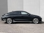 Hyundai Ioniq 6 Lounge AWD 325 pk 77.4 kWh / Dealer onderhouden / Camera spiegels / Schuifdak / Elektrische stoelen en klep / Leder / Camera 360° / BOSE / Adapt. CC / Stuur-, stoel- & achterbankverwarming / Stoelventilatie / 20" LM wielen /