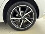 Toyota Auris 1.8 Hybrid Black Edition | Navigatie | Cruise Control | Parkeercamera |