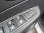 Renault Captur dCi EDC 90pk Automaat Intens / Trekhaak / Panoramadak / Navigatie / Camera / Blindspot Warning