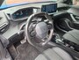 Peugeot e-2008 EV Allure 50 kWh GT-Line Panoramadak / Achteruitrijcamera / Stoelverwarming / Parkeer Sensoren / Cruise Controle /