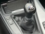 BMW 3-Serie 316I Executive Sport Navi Airco Telefoon Auto loopt op drie cilinders !!!!