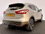 Nissan Qashqai 1.2 Tekna met gereviseerde bak!