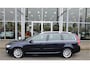 Volvo V70 T4 191PK Automaat Polar+ | Adapt. Cruise | Schuif/kanteldak | Keyless Entry | Verw. Voorstoelen | El. Stoelen | DAB |