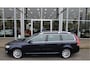Volvo V70 T4 191PK Automaat Polar+ | Adapt. Cruise | Schuif/kanteldak | Keyless Entry | Verw. Voorstoelen | El. Stoelen | DAB |