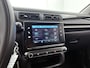 Citroën C3 Feel Edition 82pk | Lage kilometerstand | Navigatie | Climate Control | Cruise Control | Parkeersensoren | DAB+ radio | Apple Carplay / Android Auto | Bluetooth | Donker getint glas | Afwijkende dakkleur | Automatisch dimlicht | Elektrisch inklapbare spiegels | Regensensor | Trekhaak |