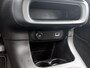 Citroën C3 Feel Edition 82pk | Lage kilometerstand | Navigatie | Climate Control | Cruise Control | Parkeersensoren | DAB+ radio | Apple Carplay / Android Auto | Bluetooth | Donker getint glas | Afwijkende dakkleur | Automatisch dimlicht | Elektrisch inklapbare spiegels | Regensensor | Trekhaak |