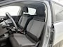 Citroën C3 Feel Edition 82pk | Lage kilometerstand | Navigatie | Climate Control | Cruise Control | Parkeersensoren | DAB+ radio | Apple Carplay / Android Auto | Bluetooth | Donker getint glas | Afwijkende dakkleur | Automatisch dimlicht | Elektrisch inklapbare spiegels | Regensensor | Trekhaak |