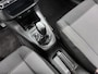 Citroën C3 Feel Edition 82pk | Lage kilometerstand | Navigatie | Climate Control | Cruise Control | Parkeersensoren | DAB+ radio | Apple Carplay / Android Auto | Bluetooth | Donker getint glas | Afwijkende dakkleur | Automatisch dimlicht | Elektrisch inklapbare spiegels | Regensensor | Trekhaak |