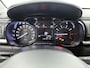 Citroën C3 Feel Edition 82pk | Lage kilometerstand | Navigatie | Climate Control | Cruise Control | Parkeersensoren | DAB+ radio | Apple Carplay / Android Auto | Bluetooth | Donker getint glas | Afwijkende dakkleur | Automatisch dimlicht | Elektrisch inklapbare spiegels | Regensensor | Trekhaak |