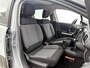 Citroën C3 Feel Edition 82pk | Lage kilometerstand | Navigatie | Climate Control | Cruise Control | Parkeersensoren | DAB+ radio | Apple Carplay / Android Auto | Bluetooth | Donker getint glas | Afwijkende dakkleur | Automatisch dimlicht | Elektrisch inklapbare spiegels | Regensensor | Trekhaak |