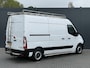 Opel Movano 2.3 Turbo 150 PK / L2H2 / INRICHTING / RVS IMPERIAAL + LADDER / 2.5 TONS TREKHAAK / AIRCO / CRUISE / NAVI / CAMERA