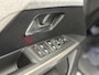 Peugeot 5008 1.2 Hybrid 136pk Allure Automaat Navigatie Cruise control Climate control LED Parkeersensoren Camera Apple Carplay/ Android Auto Radio