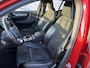 Volvo XC40 T4 R-Design Aut | Cruise Control | Trekhaak 1800 kg | Half Lederen Bekleding | Navigatie | Parkeersensoren V + A | Parkeercamera | Climate control |