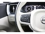 Volvo XC60 T8 Twin Engine AWD | Trekhaak | Luchtvering | SOH 82% | Adaptieve Cruise | Verwarmde Stoelen | Panoramadak | Camera |