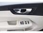 Volvo XC60 T8 Twin Engine AWD | Trekhaak | Luchtvering | SOH 82% | Adaptieve Cruise | Verwarmde Stoelen | Panoramadak | Camera |