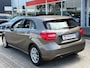 Mercedes-Benz A-klasse A 180 122PK PANO-DAK CAMERA TREKHAAK NAVIGATIE AIRCO LMV PDC